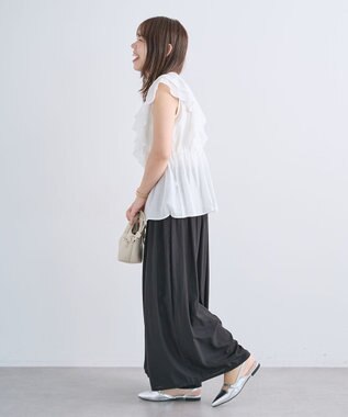 Green Parks フリルノースリーブブラウス White