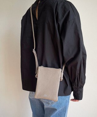 Hekhèr Le Style de Vie 新色追加【日本製】シュリンクレザー スマートフォンポシェット グレージュ