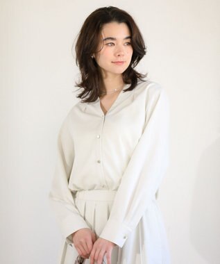 Green Parks ＳＥＴ２点スキッパーブラウス＋プリーツスカート Ecru