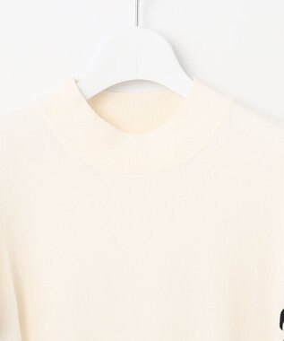 Feroux 【洗える】フリルスリーブハイネック プルオーバー ホワイト系1