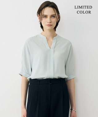 【新色追加・WEB限定カラーあり】BackSatinAmunzen 5分袖キーネックブラウス