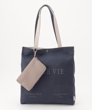 J.PRESS LADIES 【WEB限定カラーあり・セットアイテム・撥水加工・A4サイズ収納可】ポーチ付き PRINTED トート バッグ ネイビー系