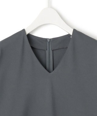 ICB 【WEB限定・洗える】ストレッチポンチ Vネックワンピース ダルブルー系