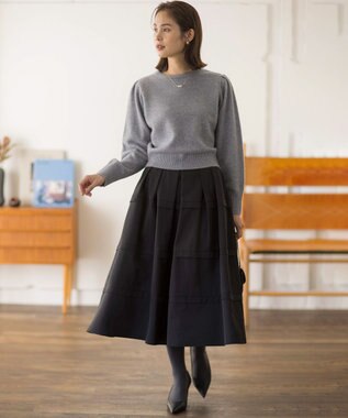 組曲 L 【アンサンブル対応可】ピュアカシミヤクロップド丈ニット ライトグレー系