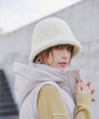 Tiaclasse ボアバケットハット アイボリー