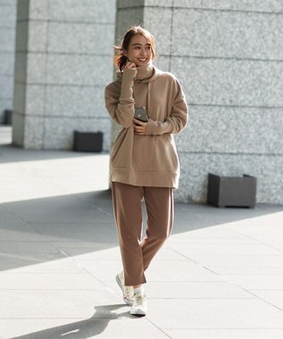 OP／FILA 【OP】ネックウォーマー付き裏毛パーカー ベージュ