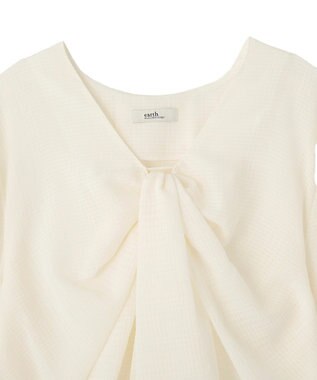 earth music&ecology フロントツイストブラウス Ivory