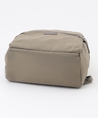 LA BAGAGERIE 【撥水ナイロン】ベーシックリュック グレージュ