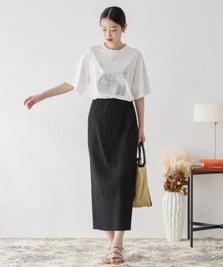 AMERICAN HOLIC ボックスロゴ箔プリントＴシャツ Off White