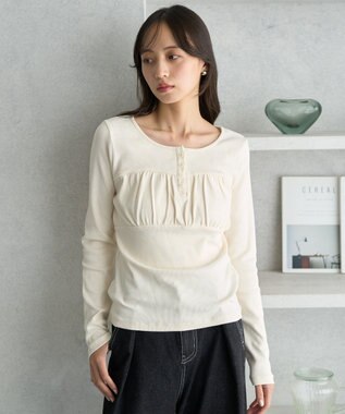 earth music&ecology 切替ギャザーコンパクトカットプルオーバー Off White