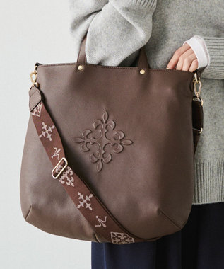 russet エンボスモノグラム ソフトレザー 2WAYトートバッグ(CE-1611) D.Brown