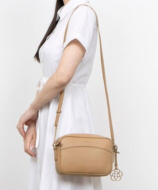 CLATHAS アマンド ショルダーバッグ ベージュ