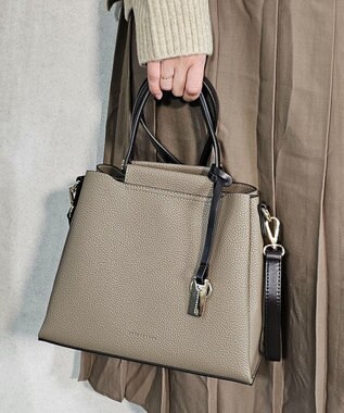 style code 【MERCURYDUO/マーキュリーデュオ】両アオリポケット　ハンドバッグ　キーリングチャーム付き ベージュ