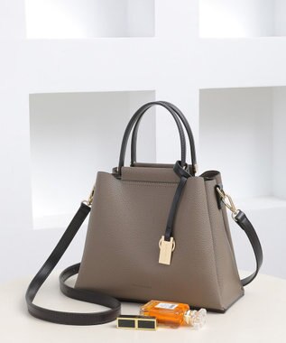 style code 【MERCURYDUO/マーキュリーデュオ】両アオリポケット　ハンドバッグ　キーリングチャーム付き ベージュ