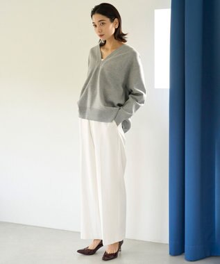 UNFILO スポンジニット ディープネック グレー