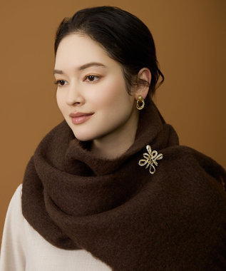 自由区 【カタログ掲載】ビジューカーブ ブローチ