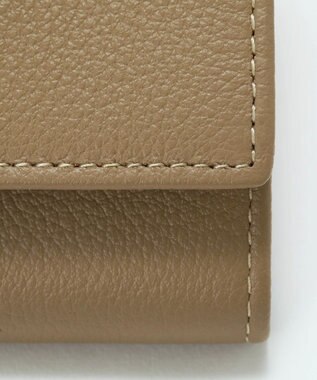 TOPKAPI 【TREASURE TOPKAPI】ソフトレザー ベルトデザイン 三つ折り財布　 グレージュ