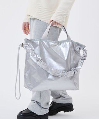 LeSportsac GH DAILY TOTE/フロストシルバーシャイン フロストシルバーシャイン