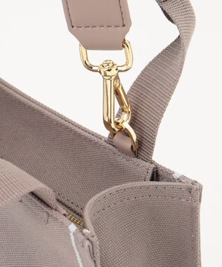 TOCCA 【WEB限定】TABLEAU BAG キャンバスバッグ ライトグレー系