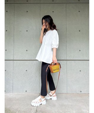 Green Parks AnriettMusee パフスリーブペプラムブラウス Off White