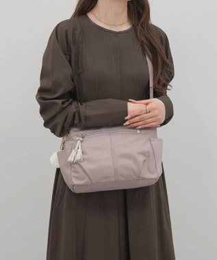 ACE BAGS & LUGGAGE kanana project collection タッセル-e ショルダーバッグ 横 68872 モーヴピンク