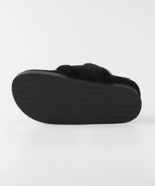 STEVE MADDEN COZY-UP ファーバックルサボ ブラック