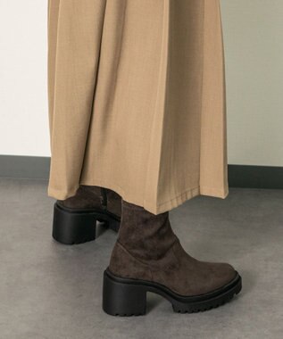 Bridget Birkin 【Round About】厚底ラギットソールストレッチブーツ