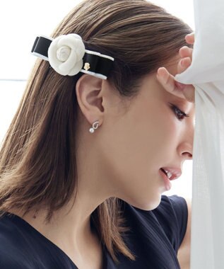 Tiaclasse 【安田美沙子さん着用・選べる2TYPE】ローズモチーフバレッタ オフホワイト×ブラック