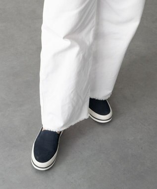 INTER-CHAUSSURES ＜衝撃軽減・防カビ抗菌＞【BUSSOLA】撥水レザースリッポンスニーカー ネイビースウェード