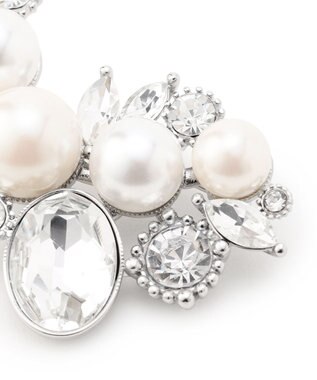 23区 パールMIXトライアングル ブローチ シルバー系