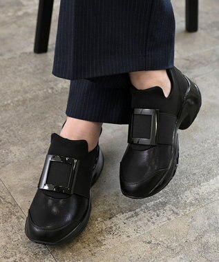 APOM プラットフォームスリップオンスニーカー