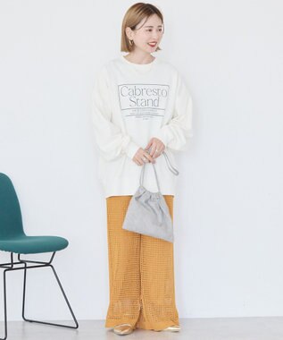 AMERICAN HOLIC ボックスロゴプリント裏毛プルオーバー Off White