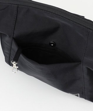 LA BAGAGERIE 【maison vert】 【トラベルにぴったり！】メニーポケットボディショルダーバッグ ブラック