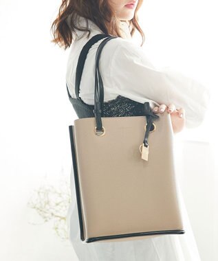 style code 【MERCURYDUO/マーキュリーデュオ】メタルアイレット　縦長トートバッグ 推し活ラージバッグ 縦長ショルダーバッグ