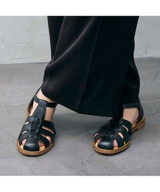 ing <ing>【WEB限定】グルカフラットサンダル ブラック