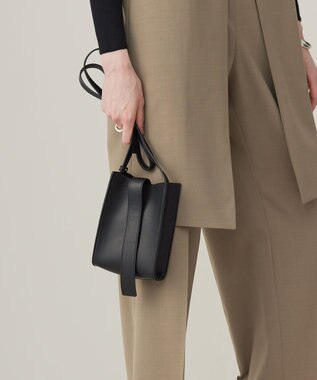 ICB フォンポシェット ブラック系