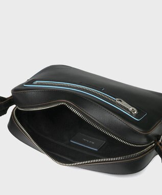 Paul Smith ロゴエンボス ミニショルダーバッグ ブラック