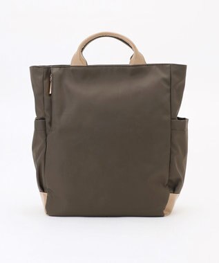 LA BAGAGERIE ツイルナイロン×エナメル リュックサック カーキ