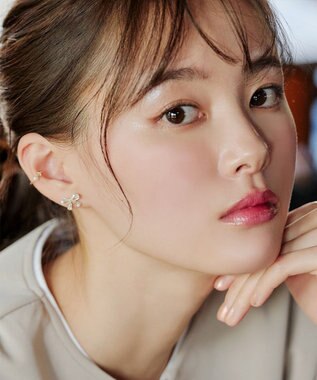 Tiaclasse 【金属アレルギー対応・選べる2タイプ】クリスタルリボンピアス ゴールドB