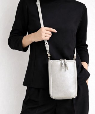 style code 【ペットボトル収納可能 】本革 縦型 ポシェット スマホショルダー　お財布機能付き　 シルバー