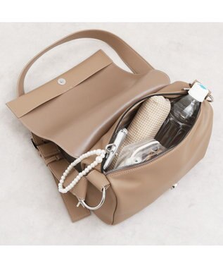 UNBILLION カシュカシュ cachecache / WEB限定フラップベルトショルダーバッグ アイボリー