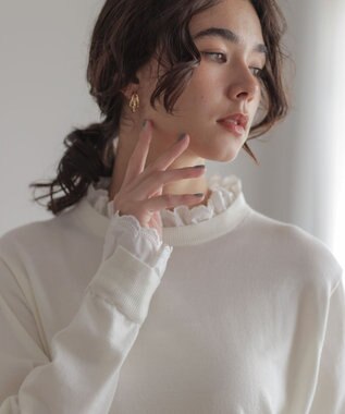 組曲 【WEB限定】レースフリルスタンド ニット アイボリー系