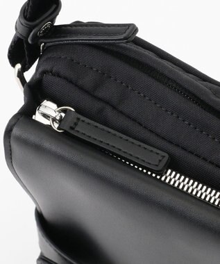 Y'SACCS ベルトスクエアミニマムショルダーバッグ ブラック