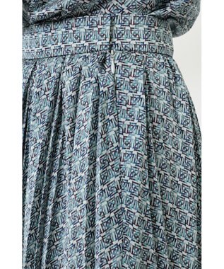 DAKS サテンプリントプリーツスカート サックス