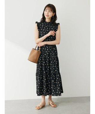 Green Parks ・ＥＬＥＮＣＡＲＥ　ＤＵＥ　フラワーｐｔティアードワンピ Black