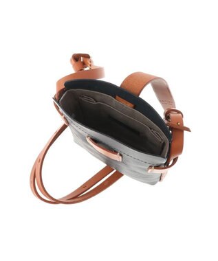 genten サドルベルト ヌオーバ 縦型コンパクトショルダーバッグ クロ