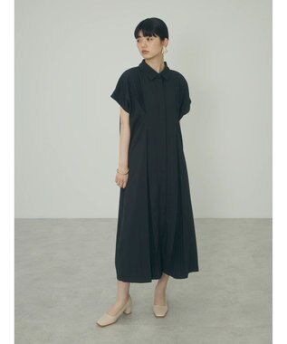 Green Parks ａ．タックプリーツシャツワンピース