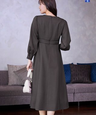 Tiaclasse L パイピングフレアワンピース チャコールグレー