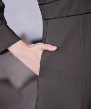 Tiaclasse L パイピングフレアワンピース チャコールグレー