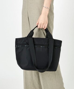 LeSportsac TWO HANDLE ZIP TOTE/リサイクルドブラックJP リサイクルドブラックJP